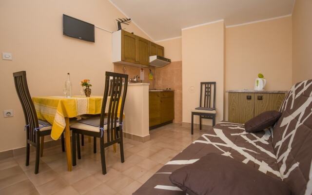 Apartment Marija Valtura / One Bedroom