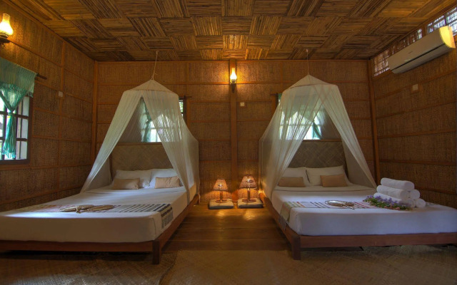 Palm Village Resort & Spa