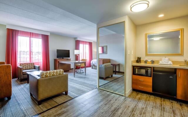 Hampton Inn Boston - Norwood