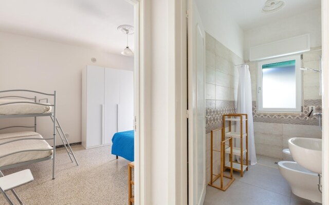 2430 Sunny Beach Apartments - Bilo Beach by Barbarhouse