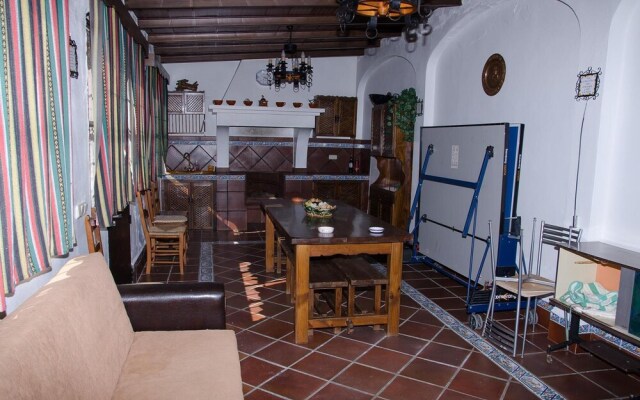 Chalet With 4 Bedrooms in Montemayor, With Wonderful City View, Privat
