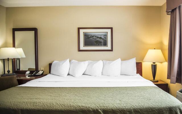 Quality Inn and Suites 1000 Islands Gananoque
