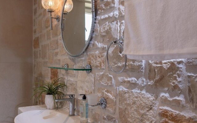 Villa Niragia With Magnificent View