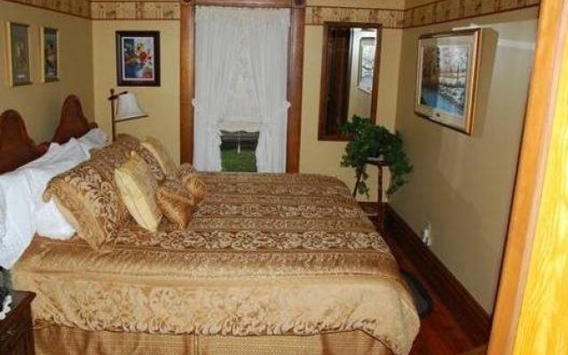 Country Doll House Bed And Breakfast