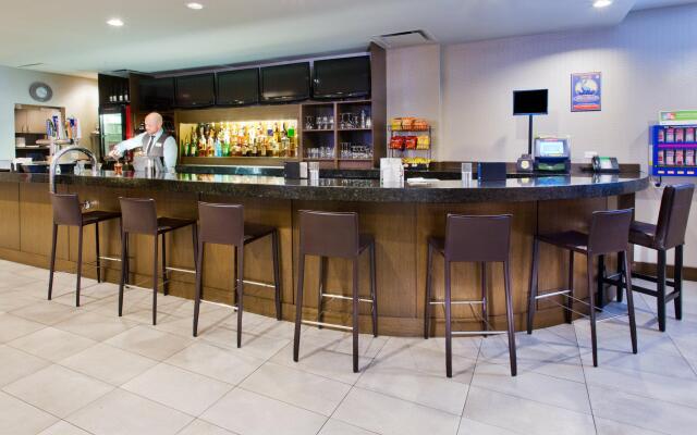 Holiday Inn Vancouver Centre by IHG