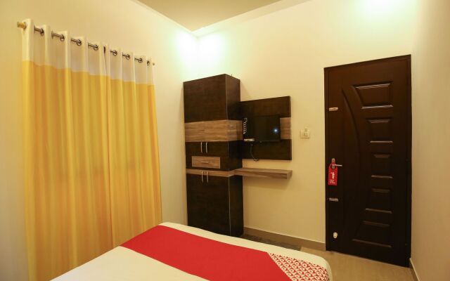 Rail View Residency by OYO Rooms