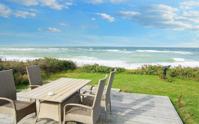 6 Person Holiday Home in Gilleleje-by Traum