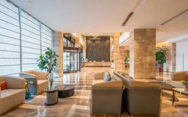 Rezen Select Hotel (Taizhou Linhai Duqiao Baolong Square)