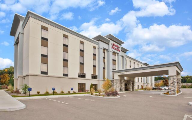 Hampton Inn & Suites Alliance