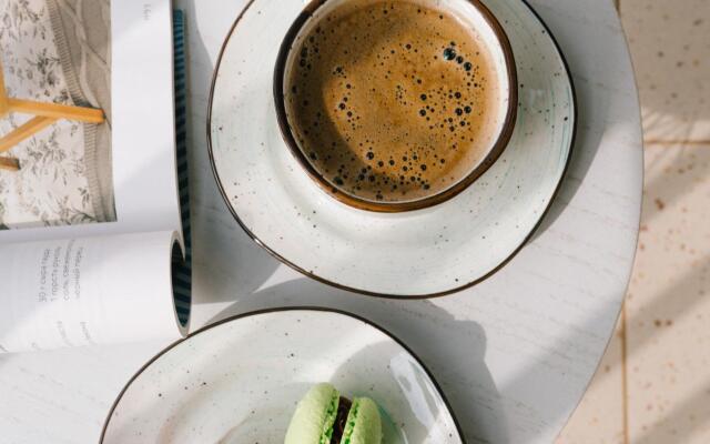 4 Ugla (Четыре угла) на Максима Горького 150