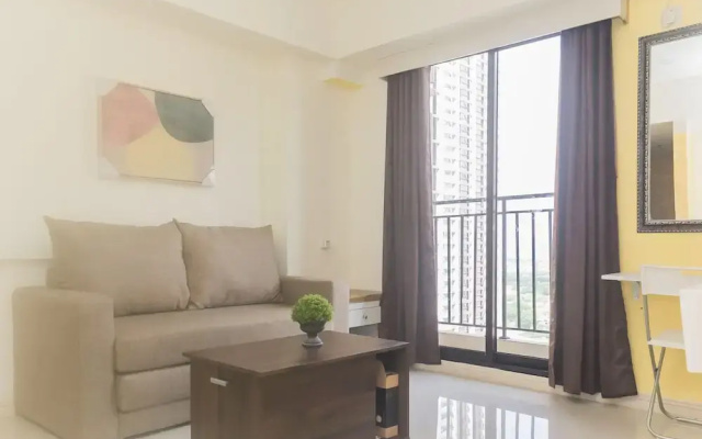 Comfort 2Br At Meikarta Apartment