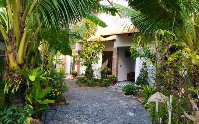 Nhu House Bungalow