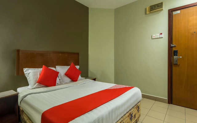 Super OYO 828 Comfort Hotel Shah Alam