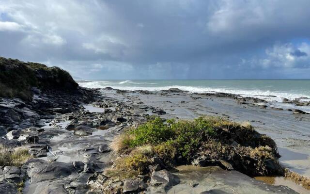 Skenes Creek Lodge Motel and Restaurant