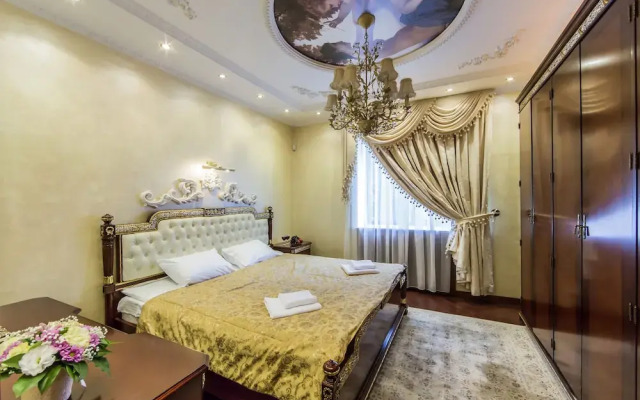 Luxurious Classic Apartment Bessarabka