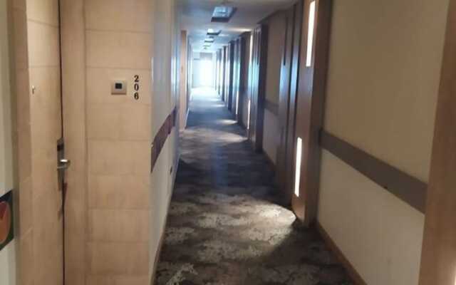FabHotel Prime V Hazratganj