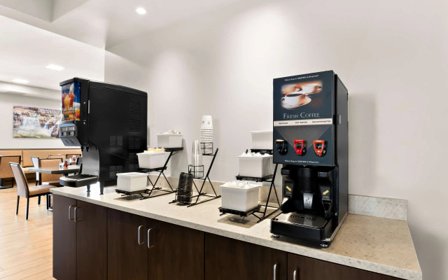 Best Western Sawtooth Inn & Suites