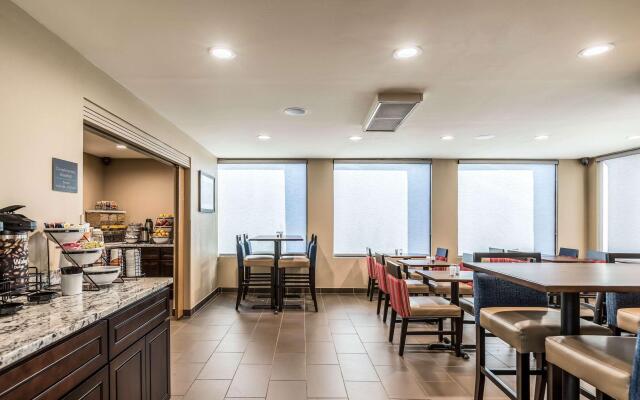 Comfort Inn Downtown
