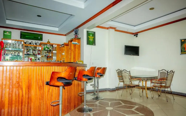 Home Inn Hotel