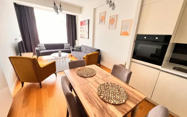 G Tower Residence Luxury Apartment