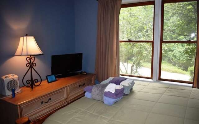 Little Rock Creek Retreat