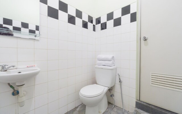 OYO 2110 Rotterdam Guest House