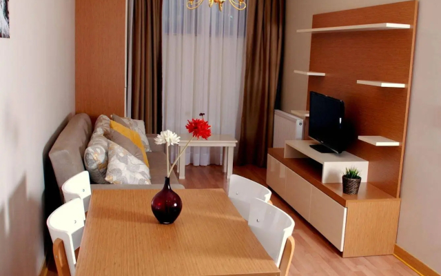Homelike Residence