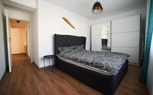 Modern 3 APT Near Old Town – 15 Min Walk