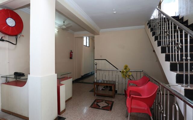 OYO 13546 Hotel City Palace