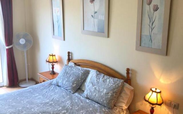 39 El Sultan, Calle el Roque