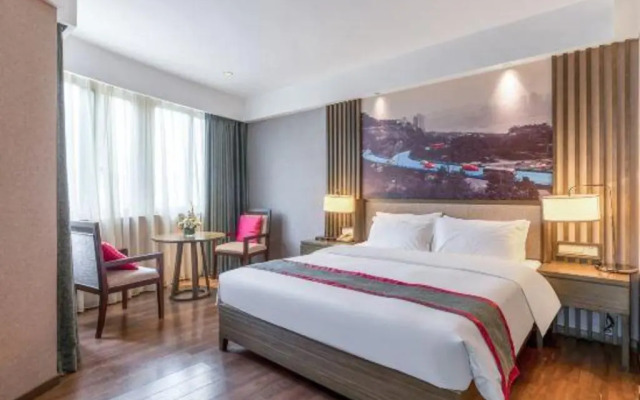 Rezen Kingtown Hotel (Chongqing Xinpaifang)