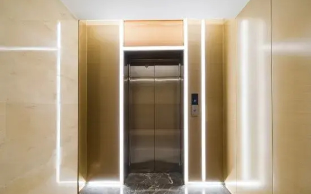 Lavande Hotel (Beijing Huilongguanping Xifu Subway Station)