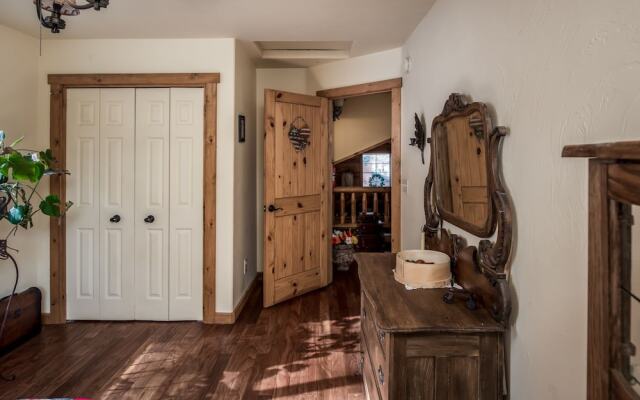 Sombras Del Bosque - Four Bedroom Cabin