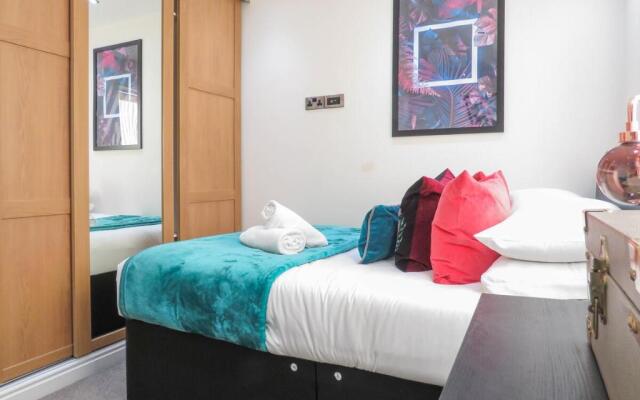 Tudors eSuites Four Bedroom House