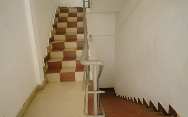 OYO 23388 Fathima Residency