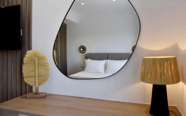 Anais Milos Suites