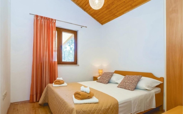 Holiday house Anabella - open swimming pool: Supetar, Island Brac