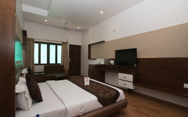 OYO 10000 Hotel Aquolim