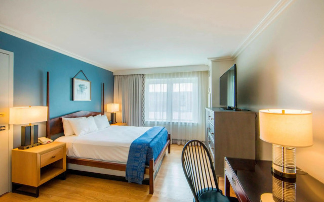 Williamsburg Lodge, Autograph Collection