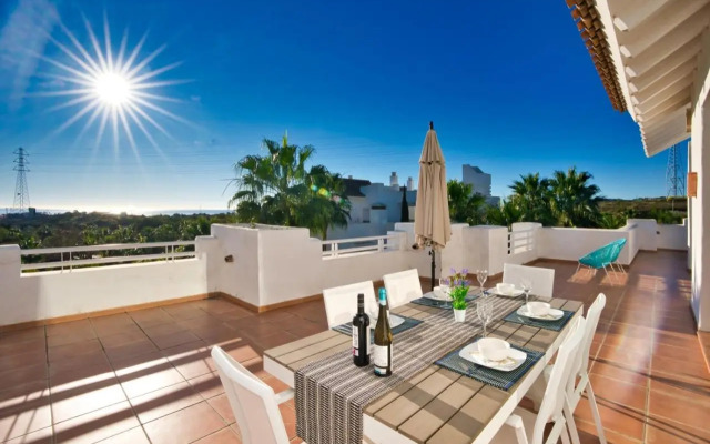 AL-321 Penthouse 3 bedrooms Alcazaba Lagoon