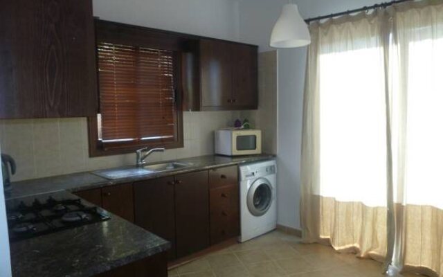 Avra Family Maisonettes