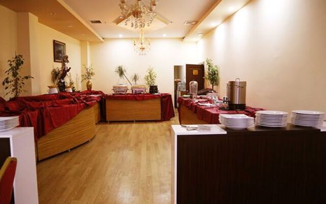 Hotel Golden King