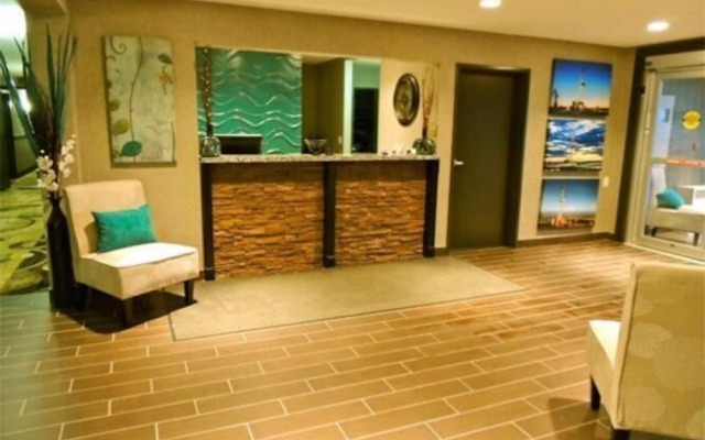 Redvers Western Star Inn & Suites