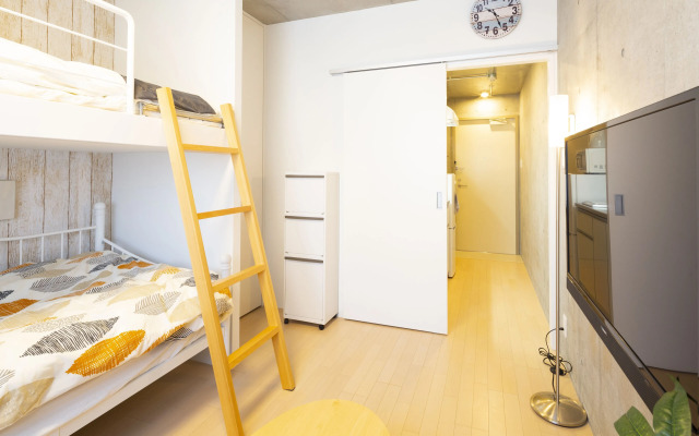 Laffitte Hirai Condominium Hotel