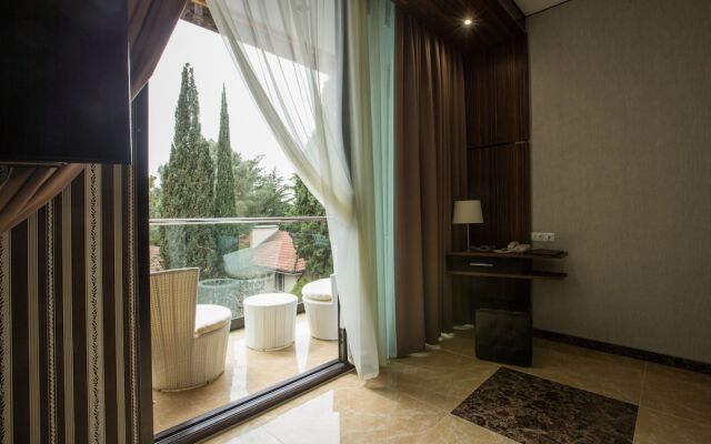 Alana Royal Hotel
