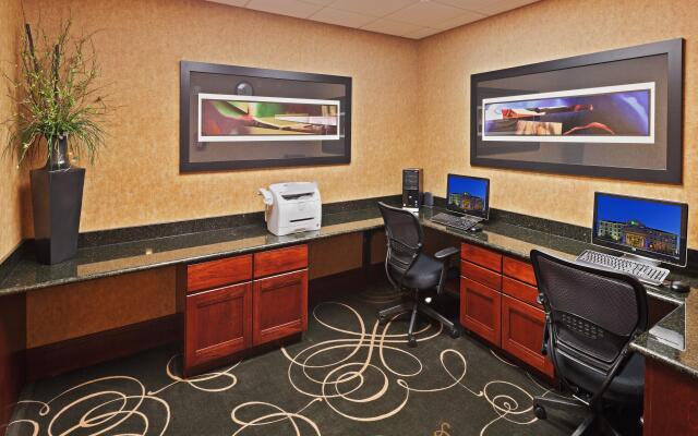 Holiday Inn Express Hotel & Suites POTEAU, an IHG Hotel