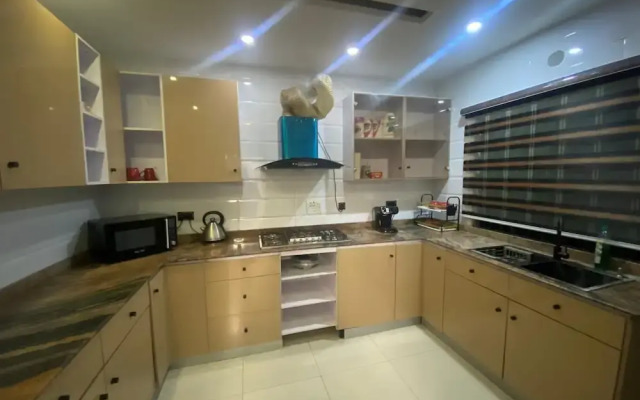 Furnised 3 Bedroom Apartment Oniru, Lagos