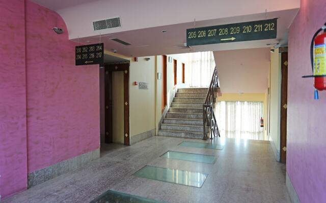 OYO 6409 Hotel Silver Star