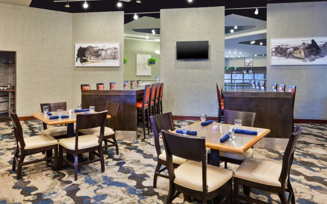Crowne Plaza Columbus North- Worthington by IHG