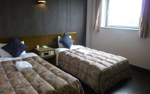Central Hotel Takahagi